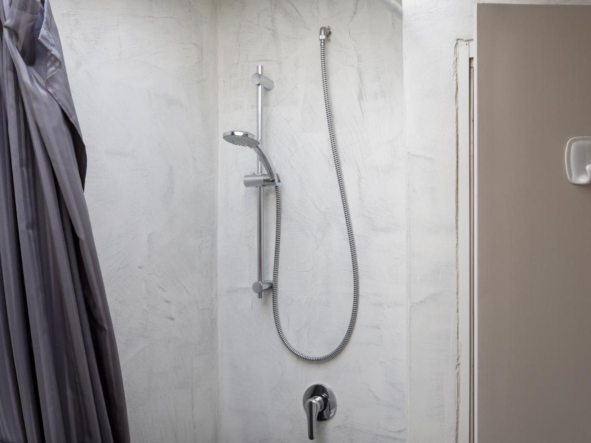 1 Bedroom & 1 Living Room Apt - Duomo 5 Μιλάνο Εξωτερικό φωτογραφία